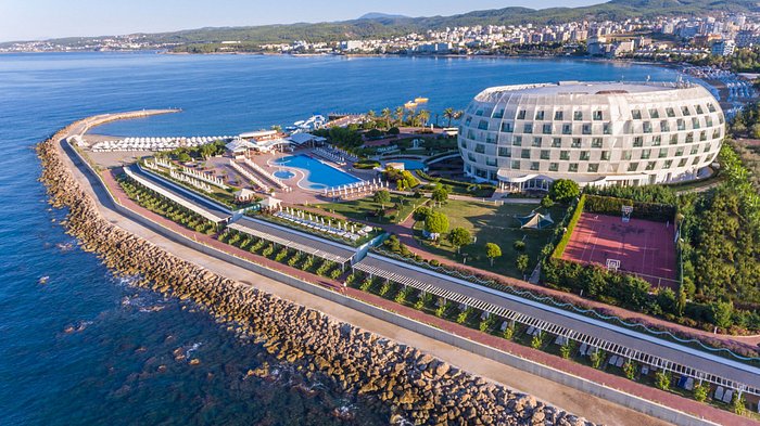 Gold Island Hotel